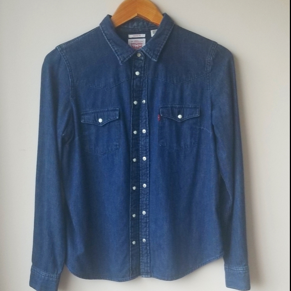 Levi's Cotton Chambray Top